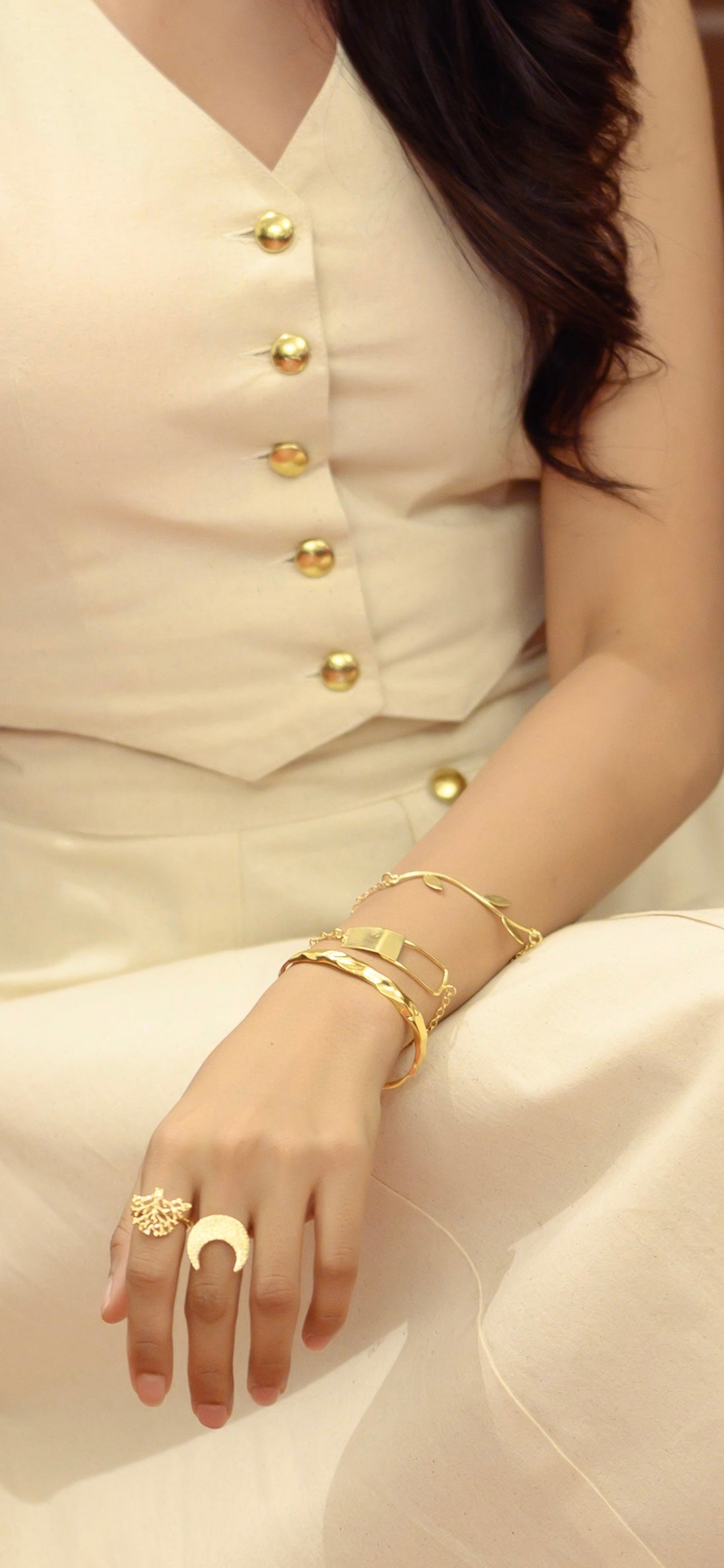 Kushee in our ELVA collections